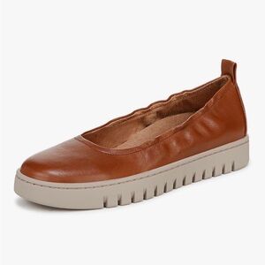 Vionic Uptown Ballet Slip Ons